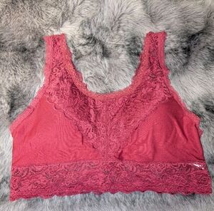 Anemone Lace Bralette in Burgundy